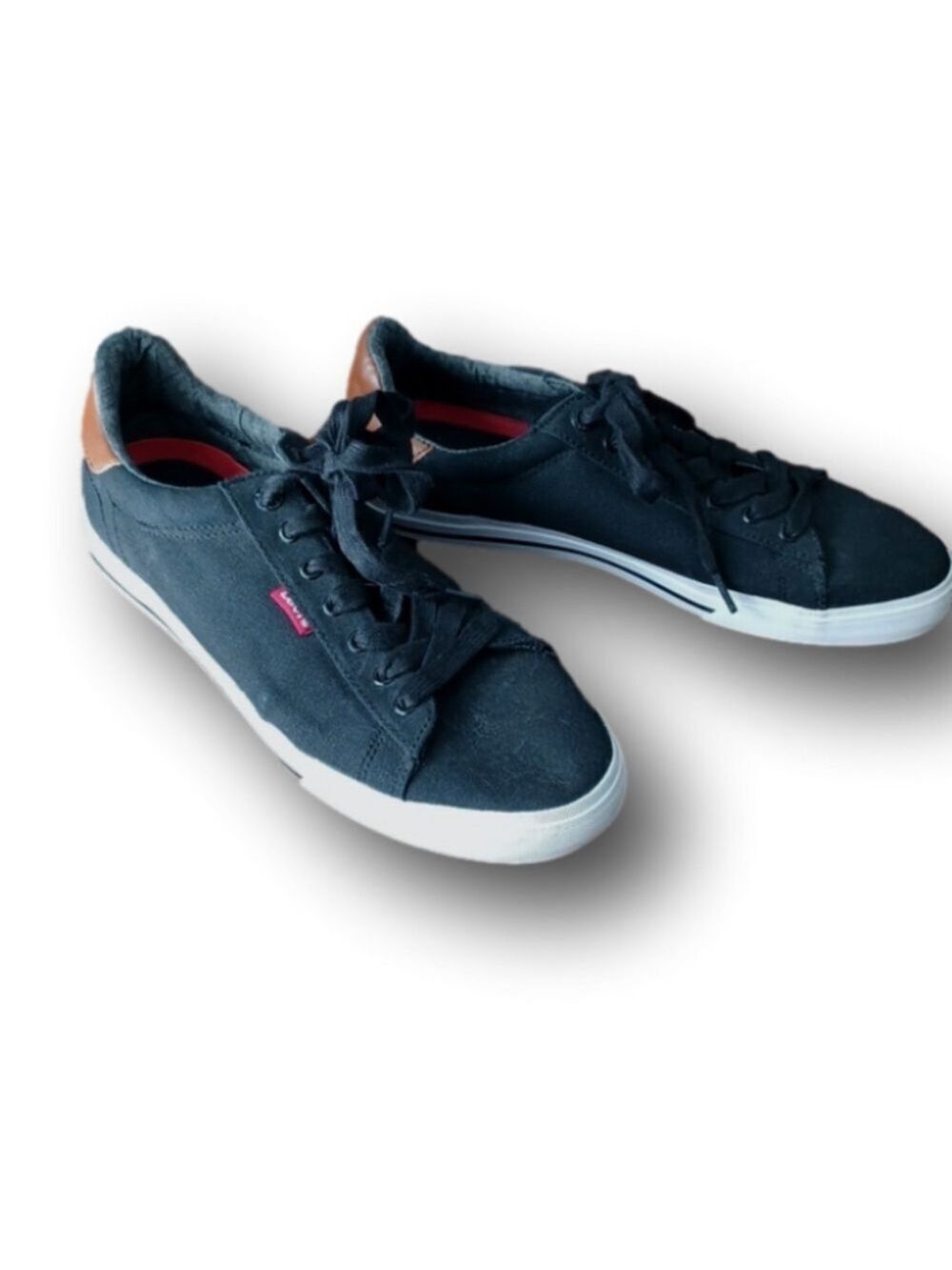 🎈$10 add on. LEVI'S Size 9 Men's shoes sneakers